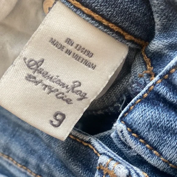 American Rag Juniors Bootcut Jeans Size 9. Raw Hem. So Cute. EUC. Great color. - Picture 6 of 12